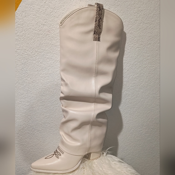 Shoes - Women Fold Over Western Boots Chunky Heel Pointed Toe Cowboy Knee High Boots.